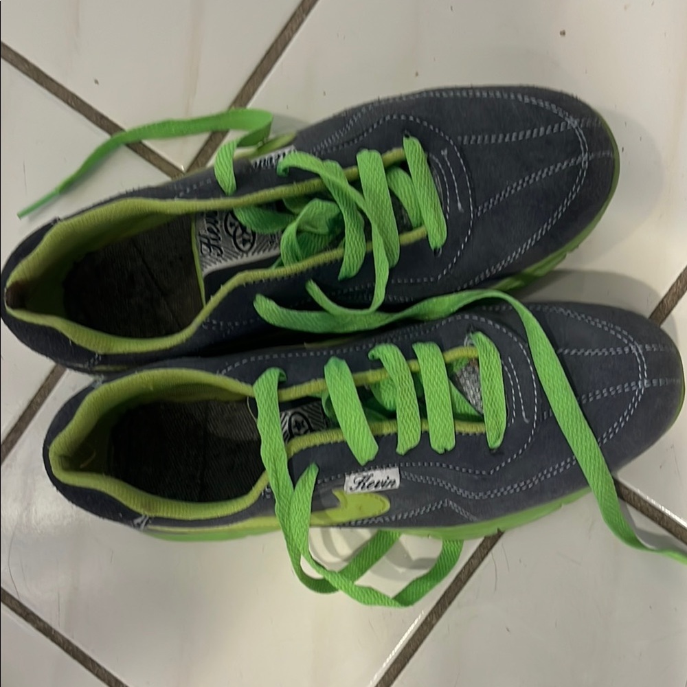 Kevins Gray and Neon Green Womens Size 6M Sneakers